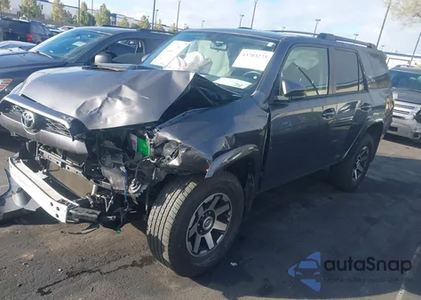 2019 Toyota 4Runner Trd Off Road из США, поврежденный, VIN JTEBU5JR0K5618699
